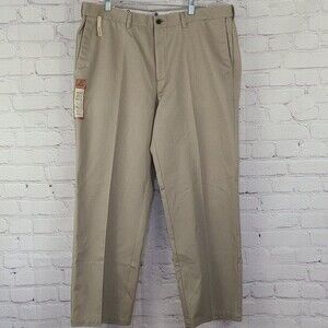 Haggar Classic Fit Comfort Waist Khaki Pants